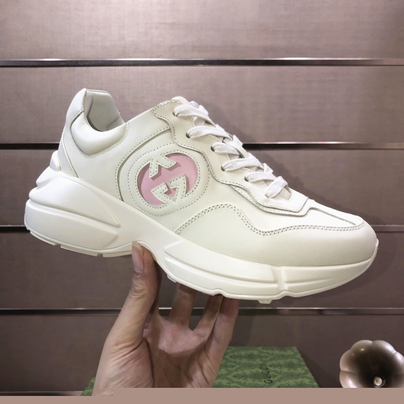 G*u*i casual shoes
